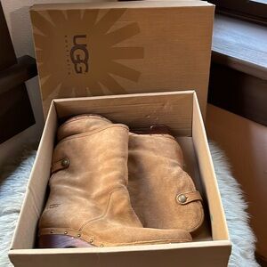 UGG Lynnea suede boots